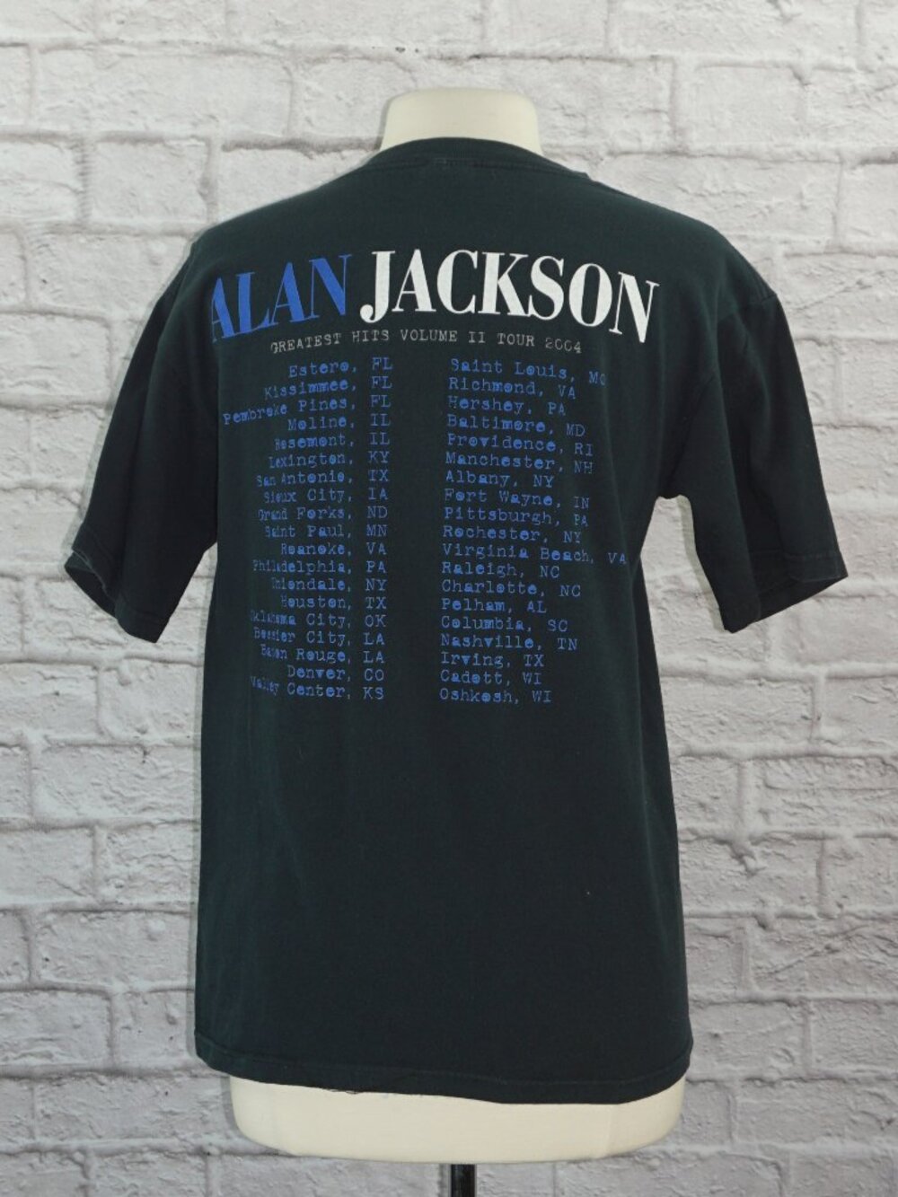 Vintage Y2K Alan Jackson 2004 Tour Concert Shirt - Picture 3 of 6